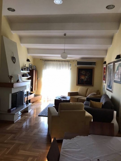 Centar - Drač, 80m2, II sprat - visoko potkrovlje, 102.000€