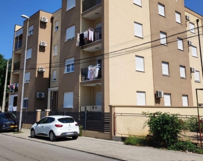 Konik - Mojkovačka ulica, 62m2, II/IV sprat, 113.000€