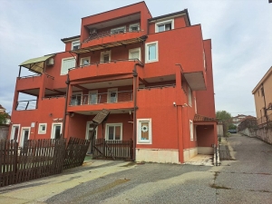 Ibričevina - mini stambena zgrada, 65m2, II sprat - visoko potkrovlje, namješten, 100.000€