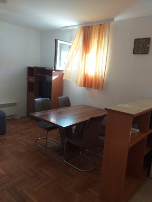 Zagorič - Ulica Ljubotinjskih junaka, 50m2, suteren, namješten, 300€